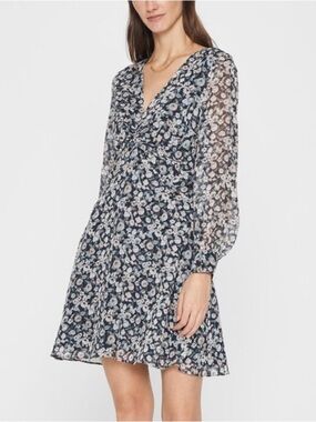 club monaco janou dress Club Monaco | Dresses | Club Monaco Janou White Floral Silk Blend Sleeveless V Neck Midi Dress Womens 2